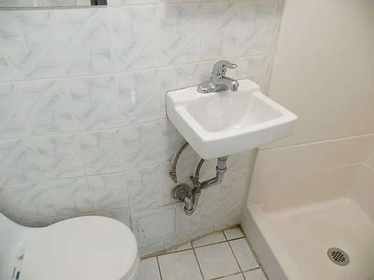 Rented by Site Realty Services | media 63