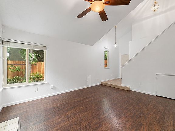 4th image of 2691 Decker Way