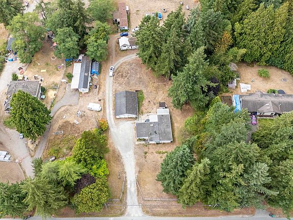 5th image of 2185 200th St