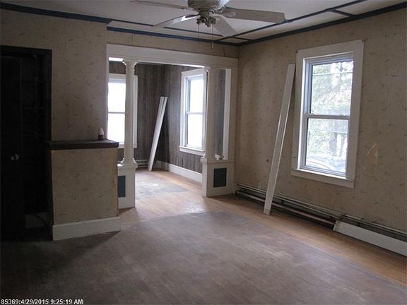 5th image of 16 Drummond Ave