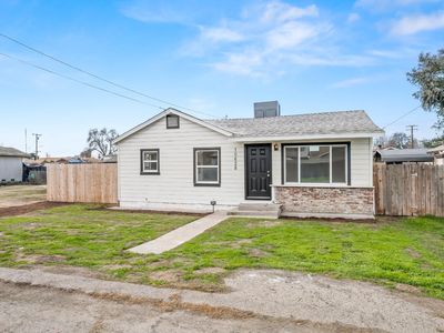 10628 Balm Of Gilead Ave, Armona, CA, 93202