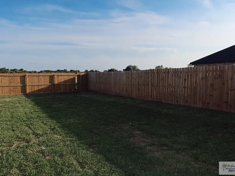 738 Foster Ln — Photo 15