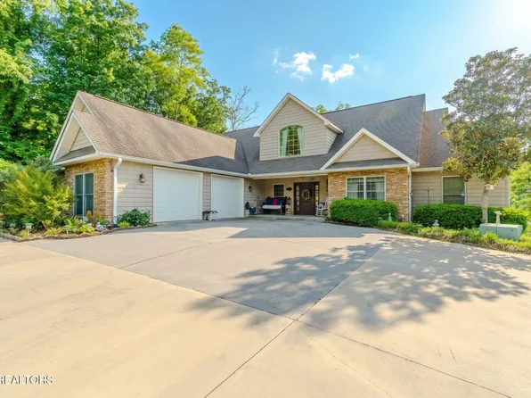 1279 Clabo Ln, Sevierville, TN 37876