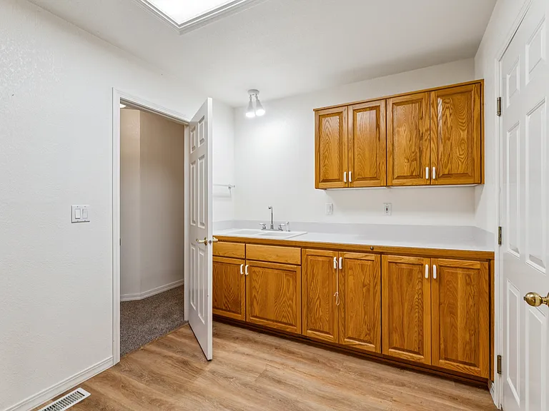 24963 Fox Ridge Dr — Photo 44