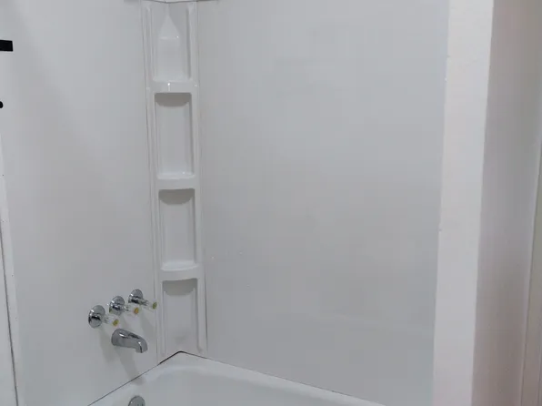 (undisclosed Address), Flint, MI 48503