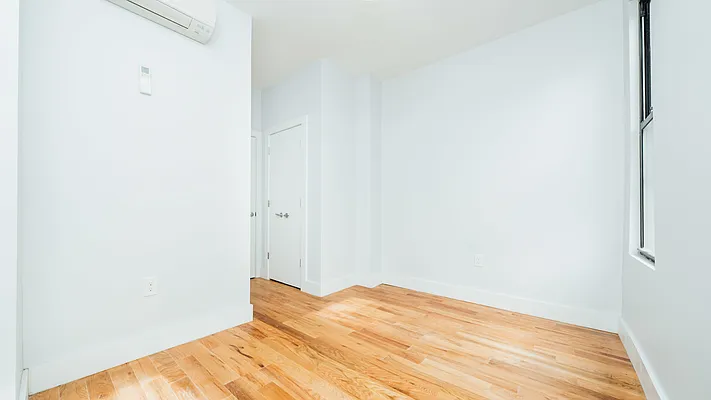 Rented by Nooklyn NYC LLC | media 11