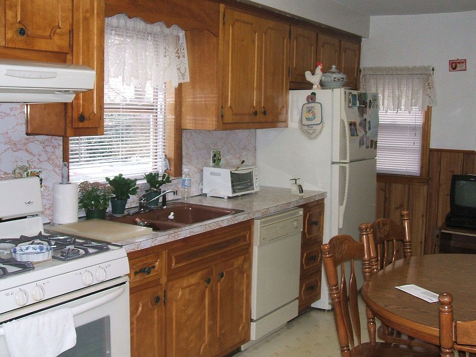1st image of 115 Willow Ave