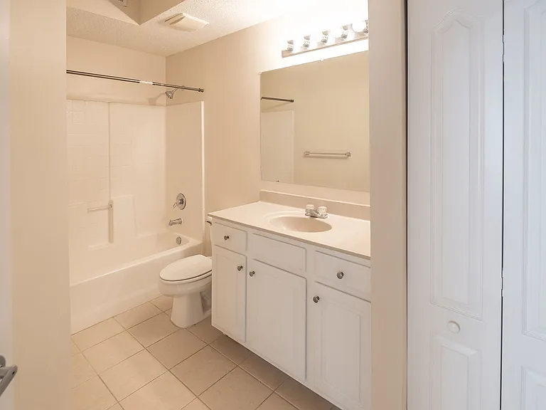 12016 Villanova Dr #111 — Photo 9