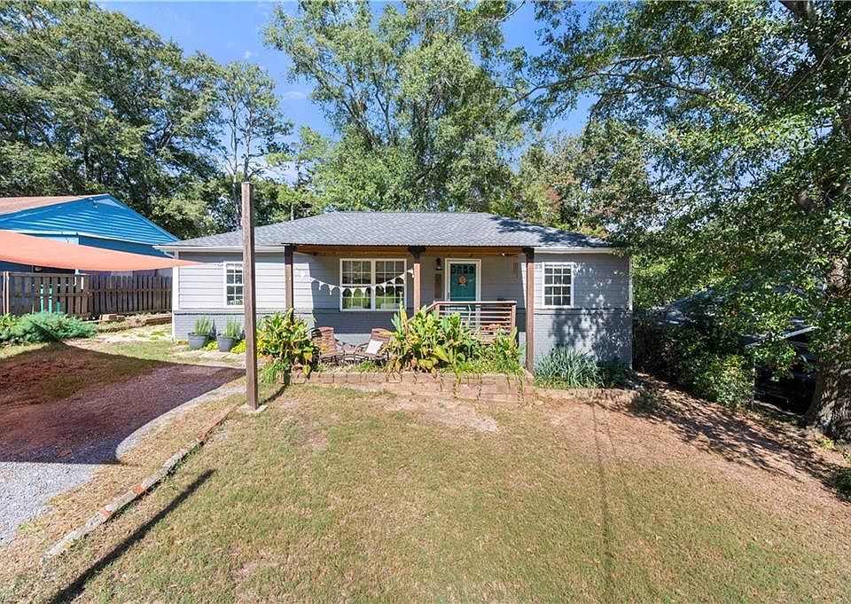 1st image of 2173 Gordon Cir SE