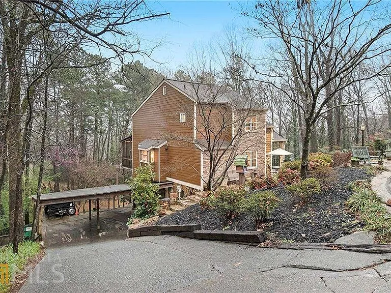 1833 Tree Top Ct — Photo 37
