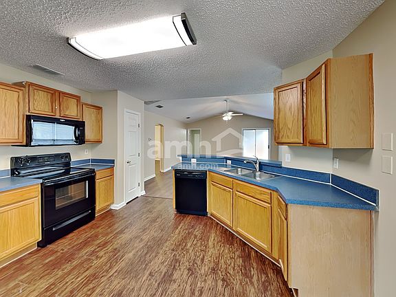 3rd image of 1520 Irishwood Ct