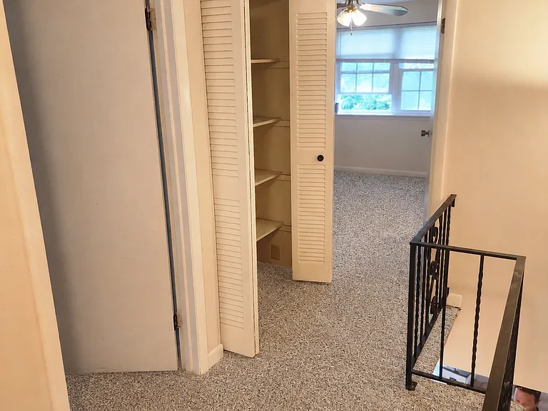 39 Willowick Dr — Photo 12