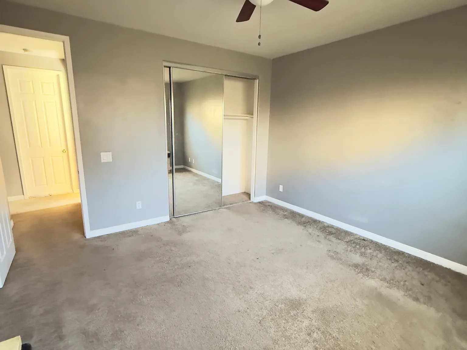 5 bed, $1,099 — Photo 3