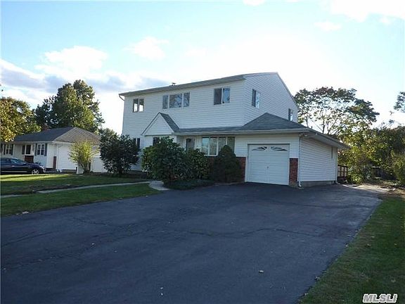 2nd image of 16 Howell Dr