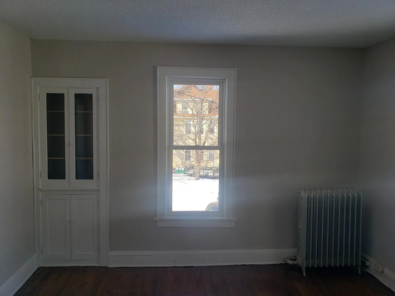 1 bed, 950 sqft, $1,000 — Photo 1