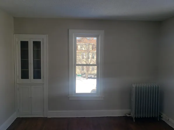 701 7th St SE APT 3, Minneapolis, MN 55414