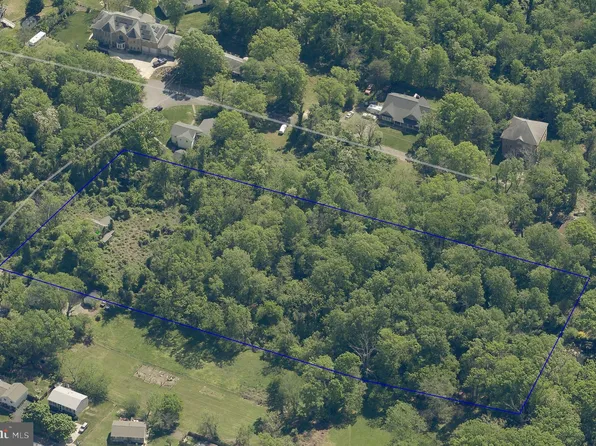 4214 Pine Ln, Alexandria, VA 22312