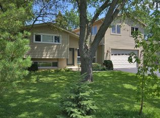 1805 Holly Ave, Northbrook, IL
