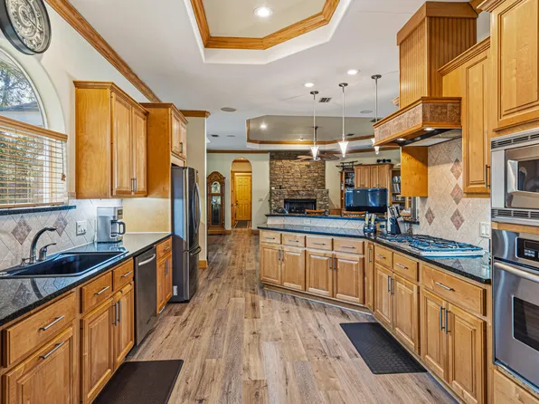 831 Coldwater Creek Cir, Niceville, FL 32578