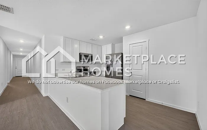 648 Marilynn Way — Photo 6