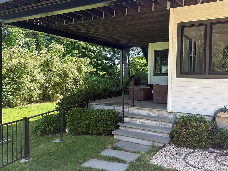 2 Prospect Ave — Photo 2