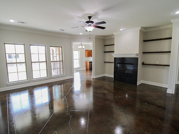 2nd image of 3020 Cloudberry Dr