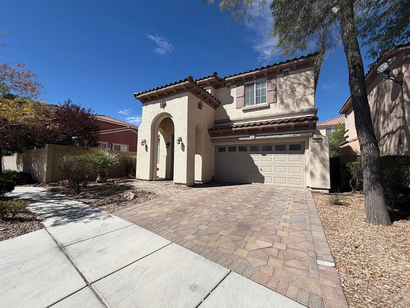 4 bedroom in North Summerlin — Photo 1