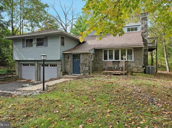 808 Berwyn Baptist Rd, Devon, PA 19333