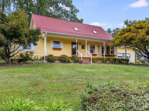 53 Armstrong Rd, Etowah, NC 28729