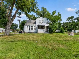 22107 Fifteen Mile Rd, Clinton Township, MI 48035