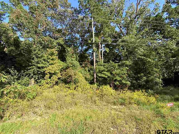 3rd image of 181 Carri Dr