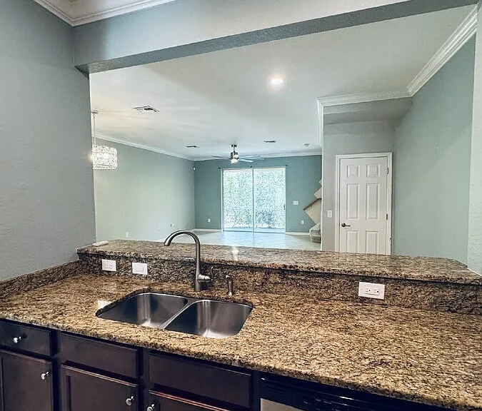 10258 Via Colomba Cir — Photo 9