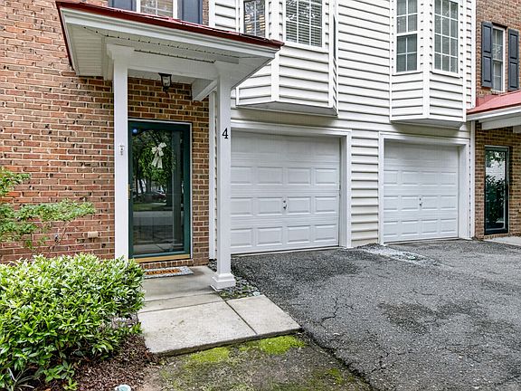 3rd image of 4008 Radcliffe Place Dr #M-4