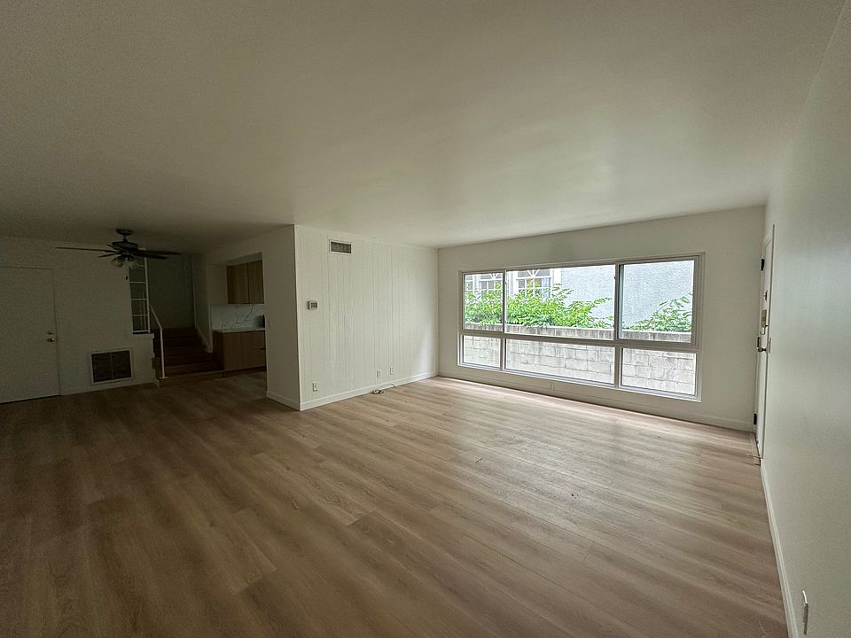 living/dining area