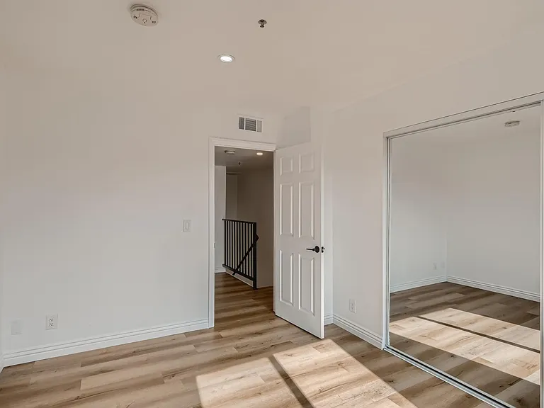 311 N Berendo St #5 — Photo 8