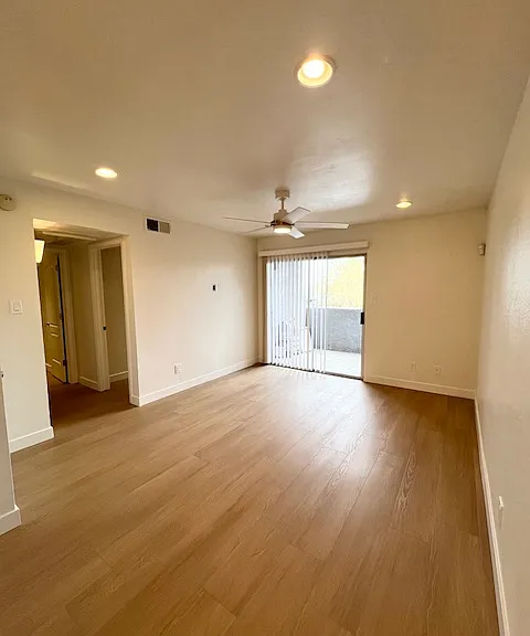 4410 N Longview Ave #220 — Photo 26