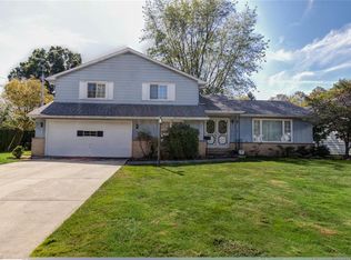 5286 Ashwood Dr, Lyndhurst, OH 44124