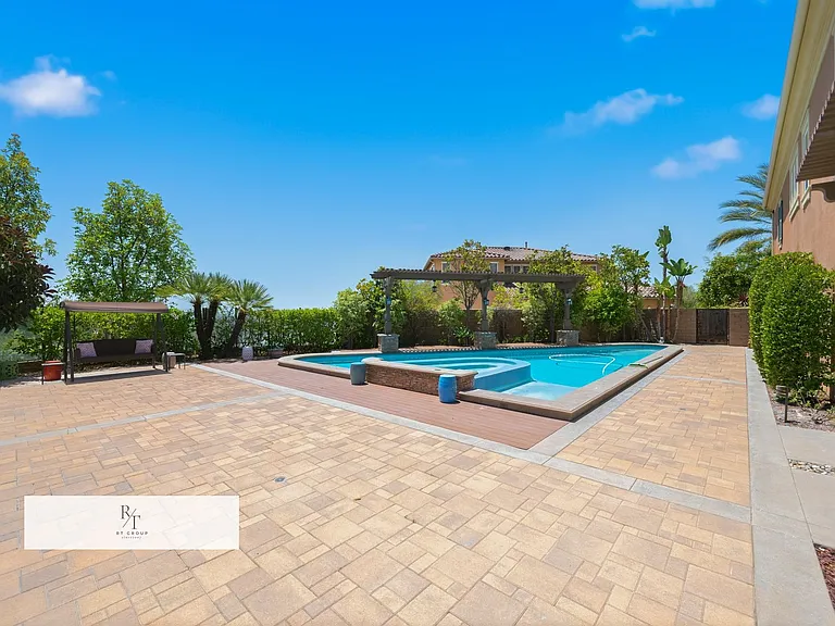 540 N Bardsdale Pl — Photo 46