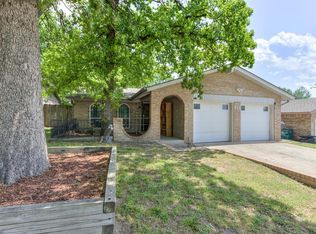 616 Whispering Oak Rd, Oklahoma City, OK 73127