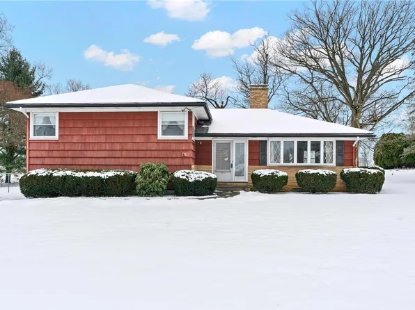 30 Ridgewood Rd, Easton, PA 18045