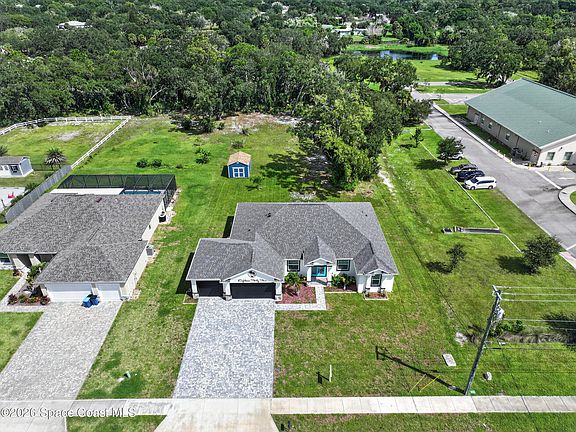 3rd image of 1845 Market Cir NE