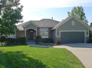 1547 Carriage Cir, Liberty, MO 64068