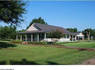 1162 Kidder Robin Rd, Arnaudville, LA 70512