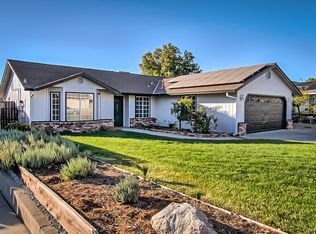 1614 French Lace Ln, Redding, CA 96003