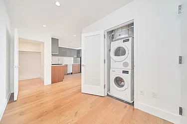 Rented by Living New York