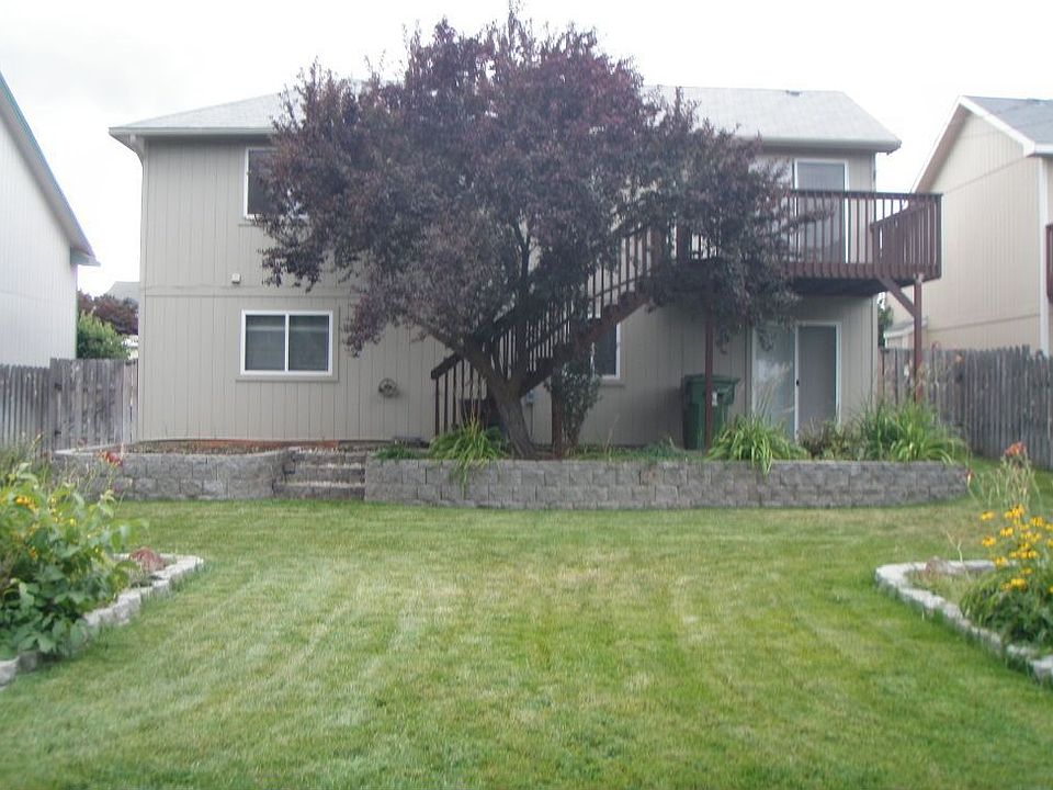 2nd image of 3911 E 25th Ave