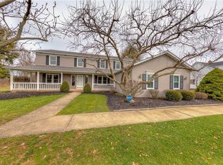 9570 Park Place Dr, Brecksville, OH 44141