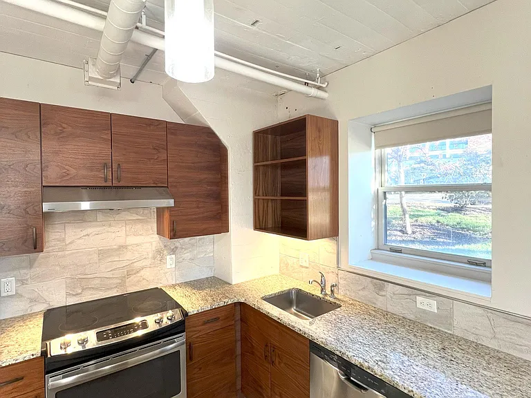 117 Lofts — Photo 60