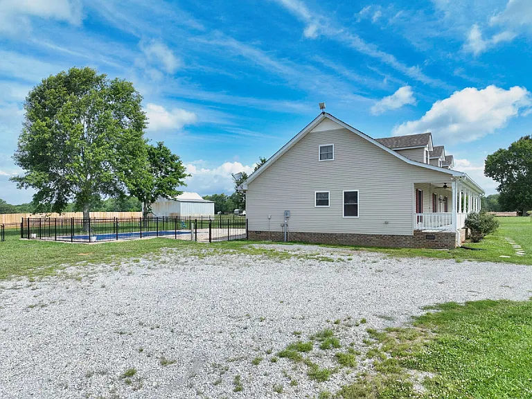 4616 Woodrow Wilson Rd — Photo 13
