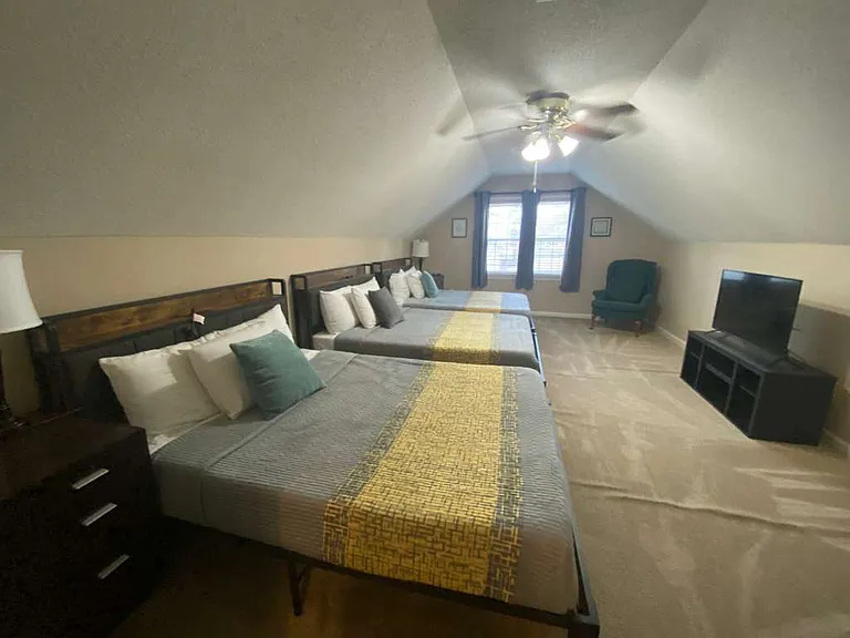 4235 S Germantown Rd — Photo 8